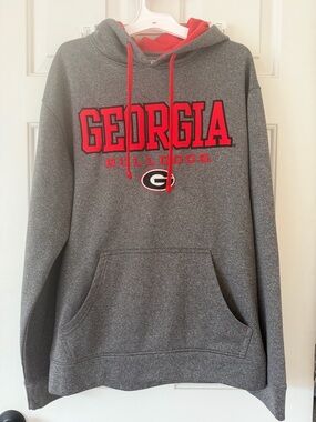 Georgia Bulldogs Gray & Red Hooded Sweatshirt - Section 101 Majestic